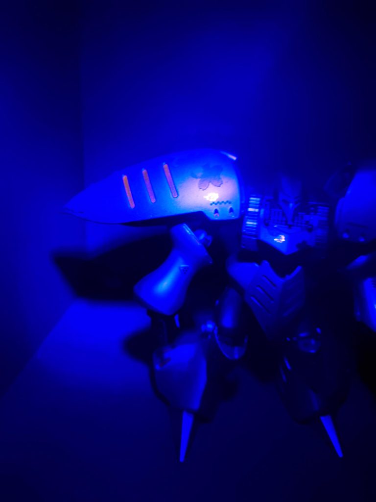 各所蛍光塗料で色付けしていますが、あんまりわからないですね。