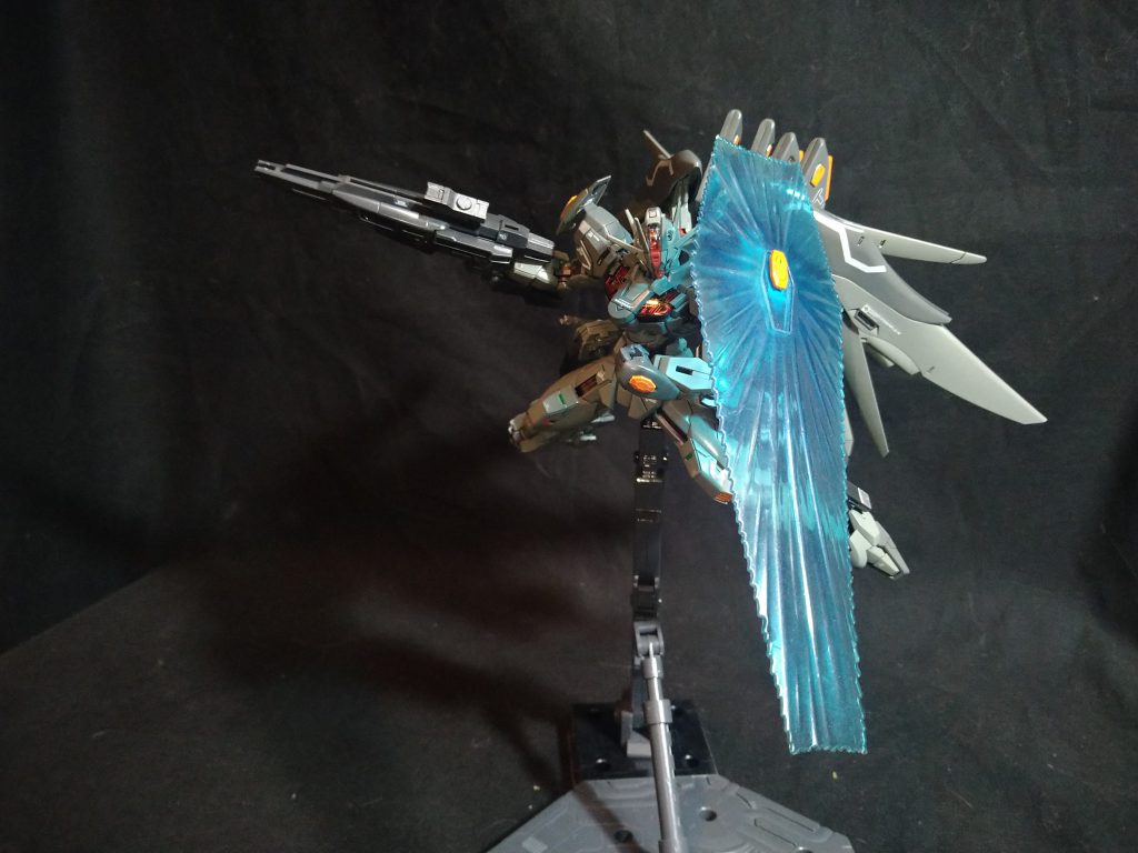 ビームシールドはMGインジャの物を流用してます。