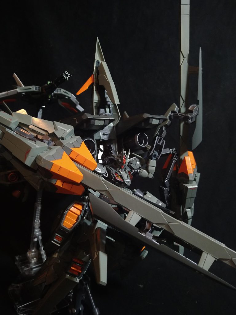 まさかここまで遊べるキットになるとは作り始めたときには想像をしてませんでした😁制作に一ヶ月近くかかりましたが満足です👍