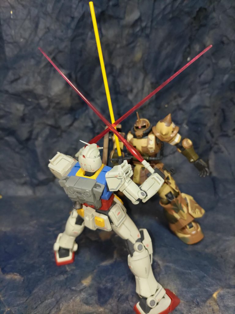 ククルスドアン版ガンダムとツーショット