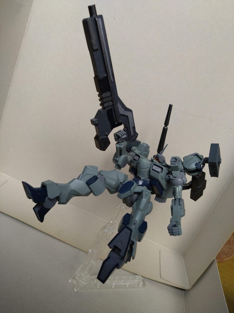 ﾋﾟｰﾋﾟｰﾋﾟｰかｶｧｵ!なのかはご想像に任せます※まだまだ作りたいパーツがありますが…1つの形態として完成です設計が浮かんだら武器腕、蒼い刀身のブレード、4脚、逆関節を作りたいですね！