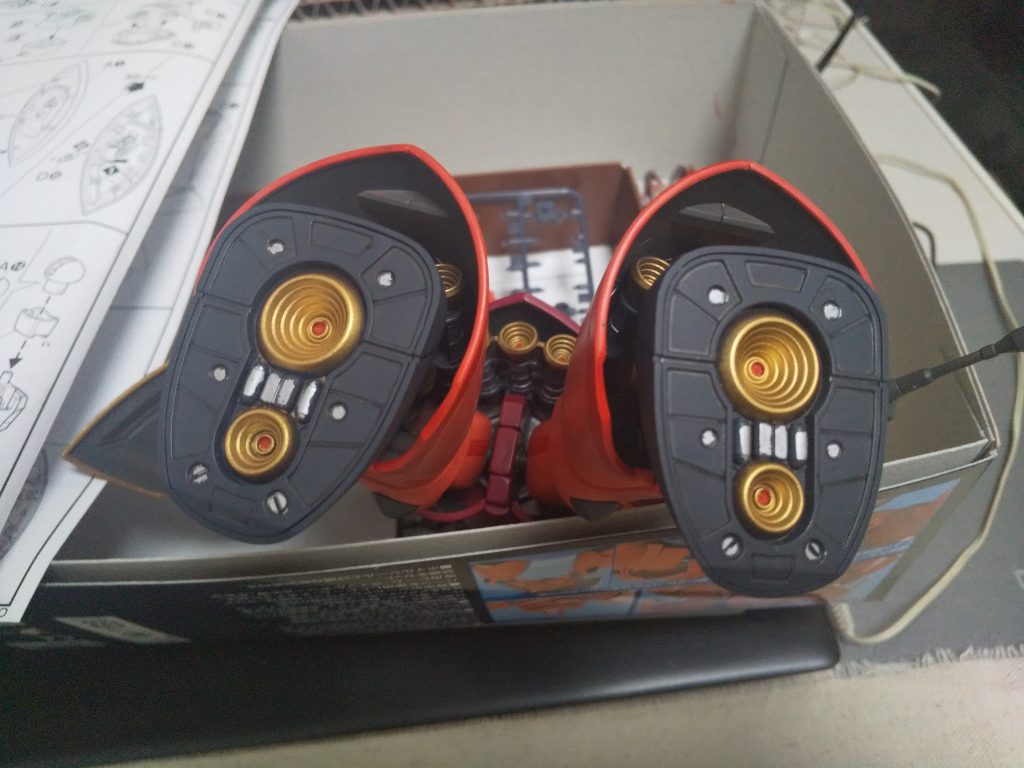 いつもながらハズキルーペ大活躍。