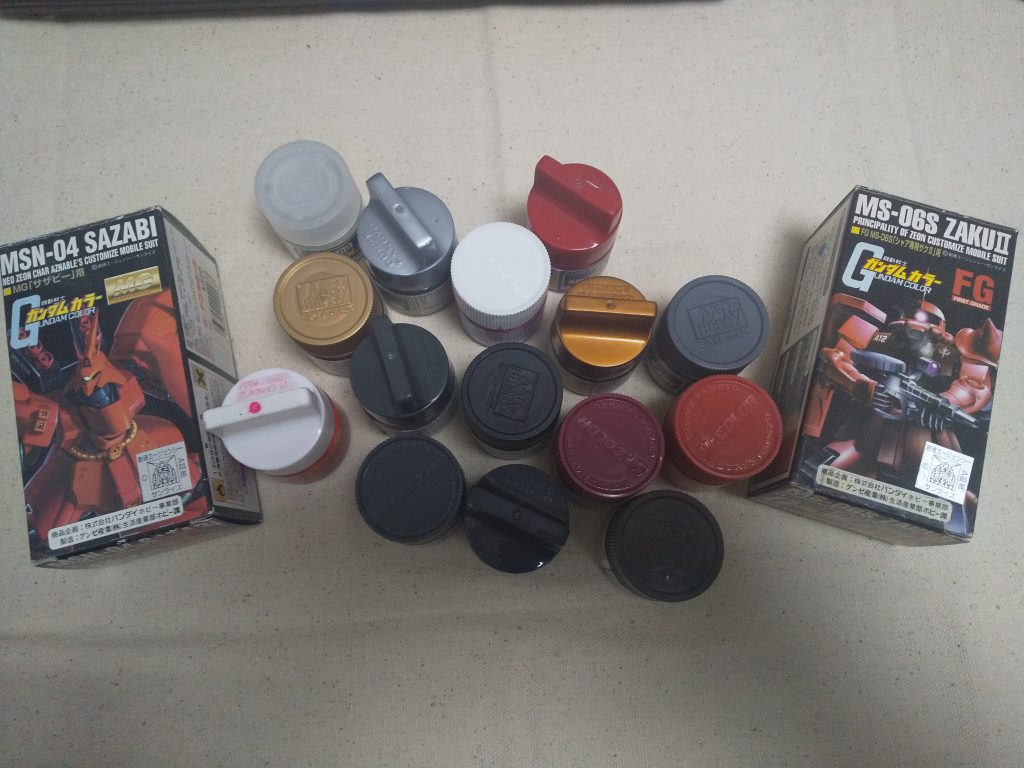 全部で15色。(クリア含む。)正直グレー系の塗り分けは区別つきません。完全に自己満足です。