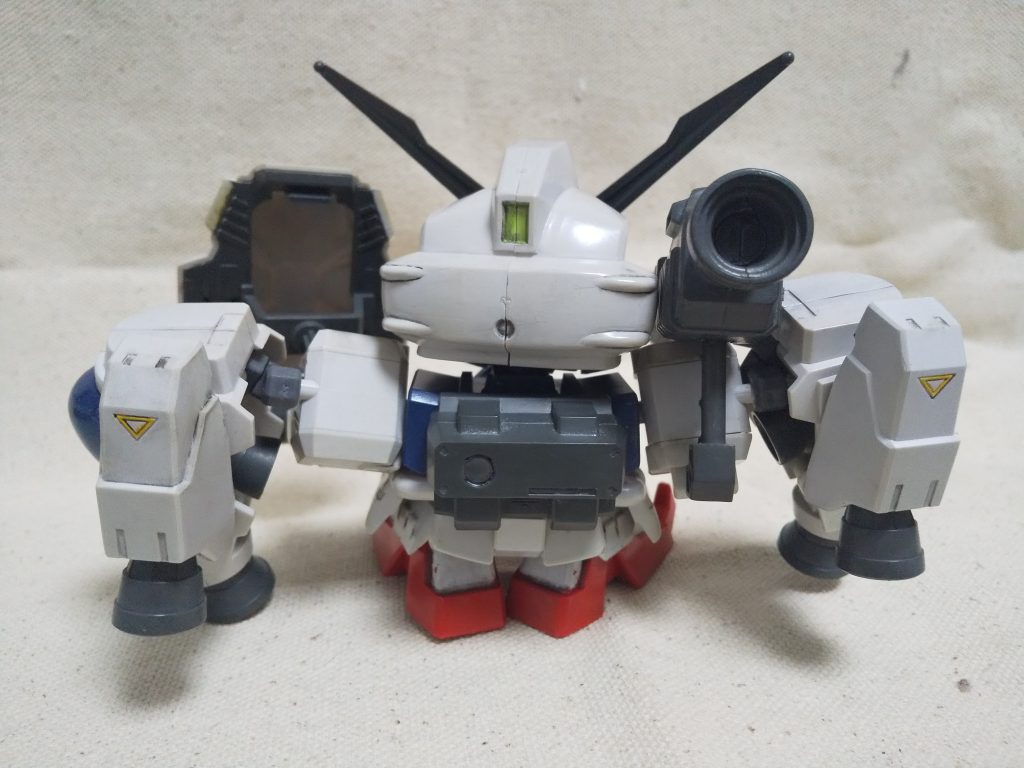 バックショット。なんだか哀愁が漂ってる気が…。また機会があればＳＤに挑戦してみたいです。でもこれ作ってる間に積みプラが増えてしまいました。最後までご覧いただきありがとうございました。