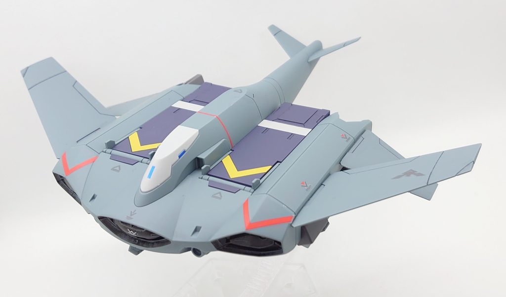 部分塗装、墨入れ、デカール、トップコートで仕上げました。いろいろ乗せてみる。そんなガンプラの楽しみ方を再認識できるキットでした。出来自体は非常に良いのでお勧めのキットです。