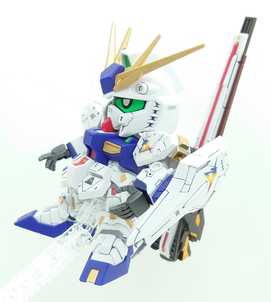 FFνガンダムを部分塗装、墨入れ、デカール(シール)、トップコートで仕上げました。自身何体目のνガンダムか分かりませんが、何度作ってもカッコいいと思わせる魅力がνガンダムにはありますよね。