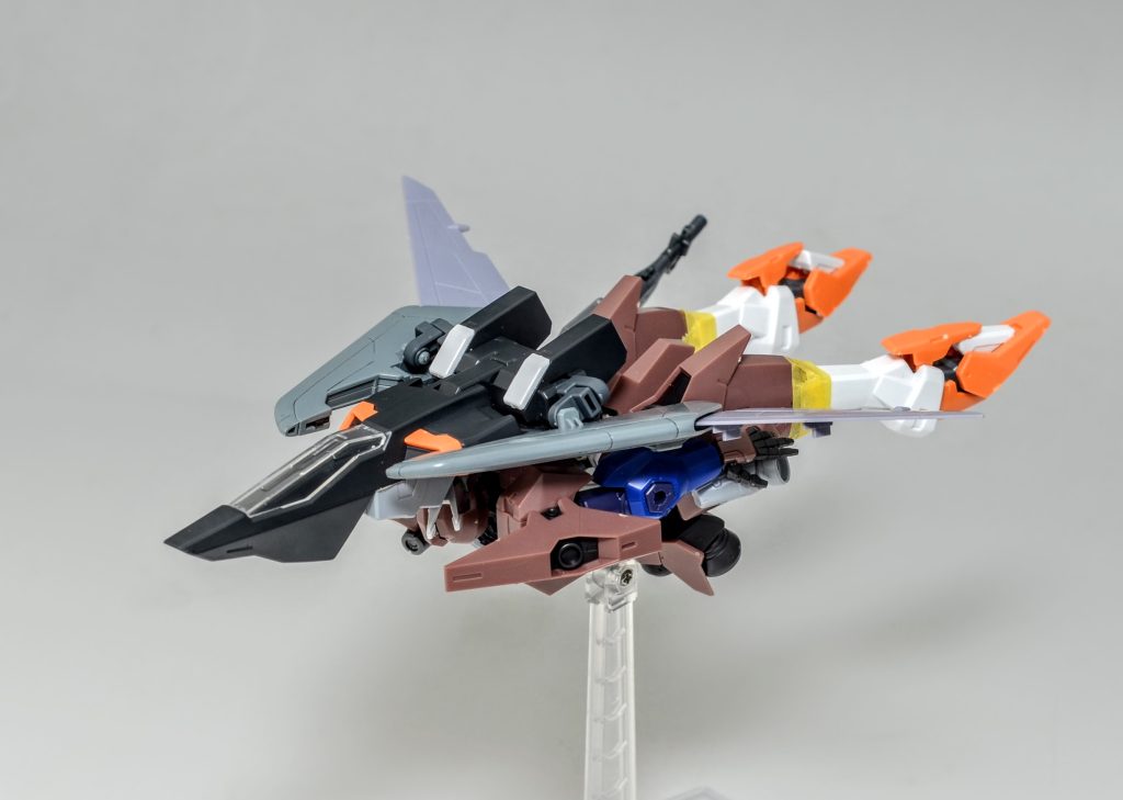 ハルートのバックパックをつければお手軽可変機が出来上がるの良いですよね。