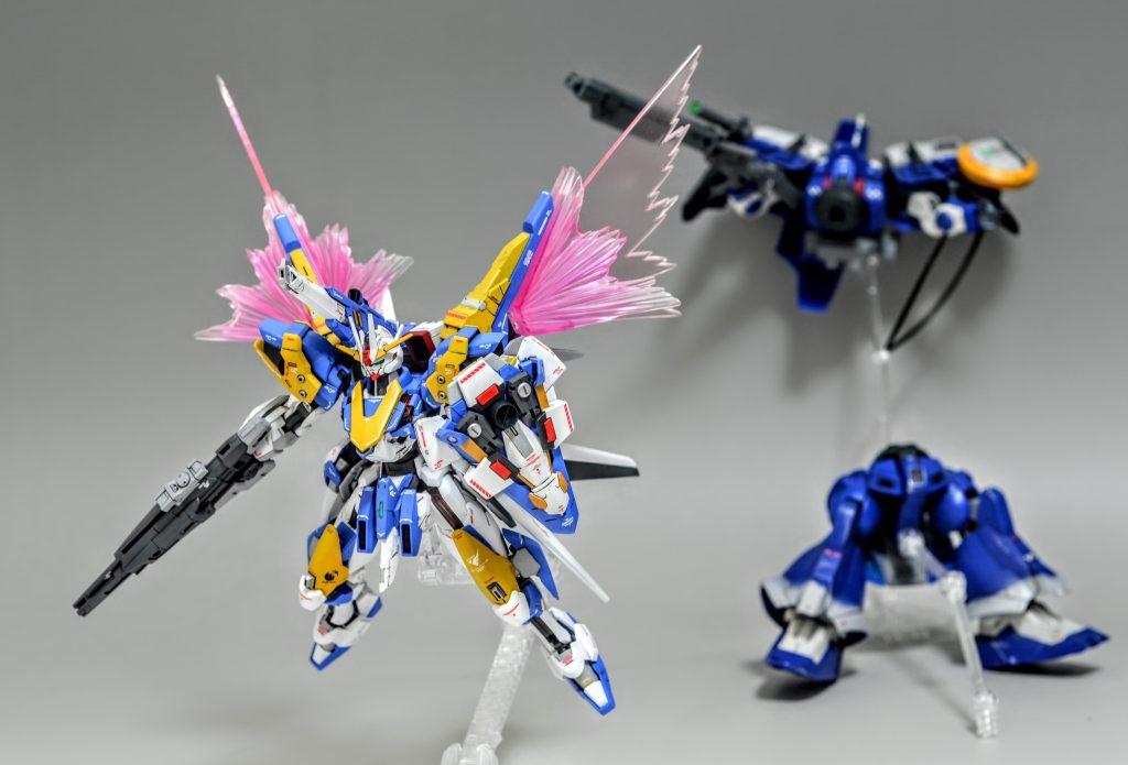 そして通り抜けざまに両断されるディランゼク。轢き逃げアタックです。