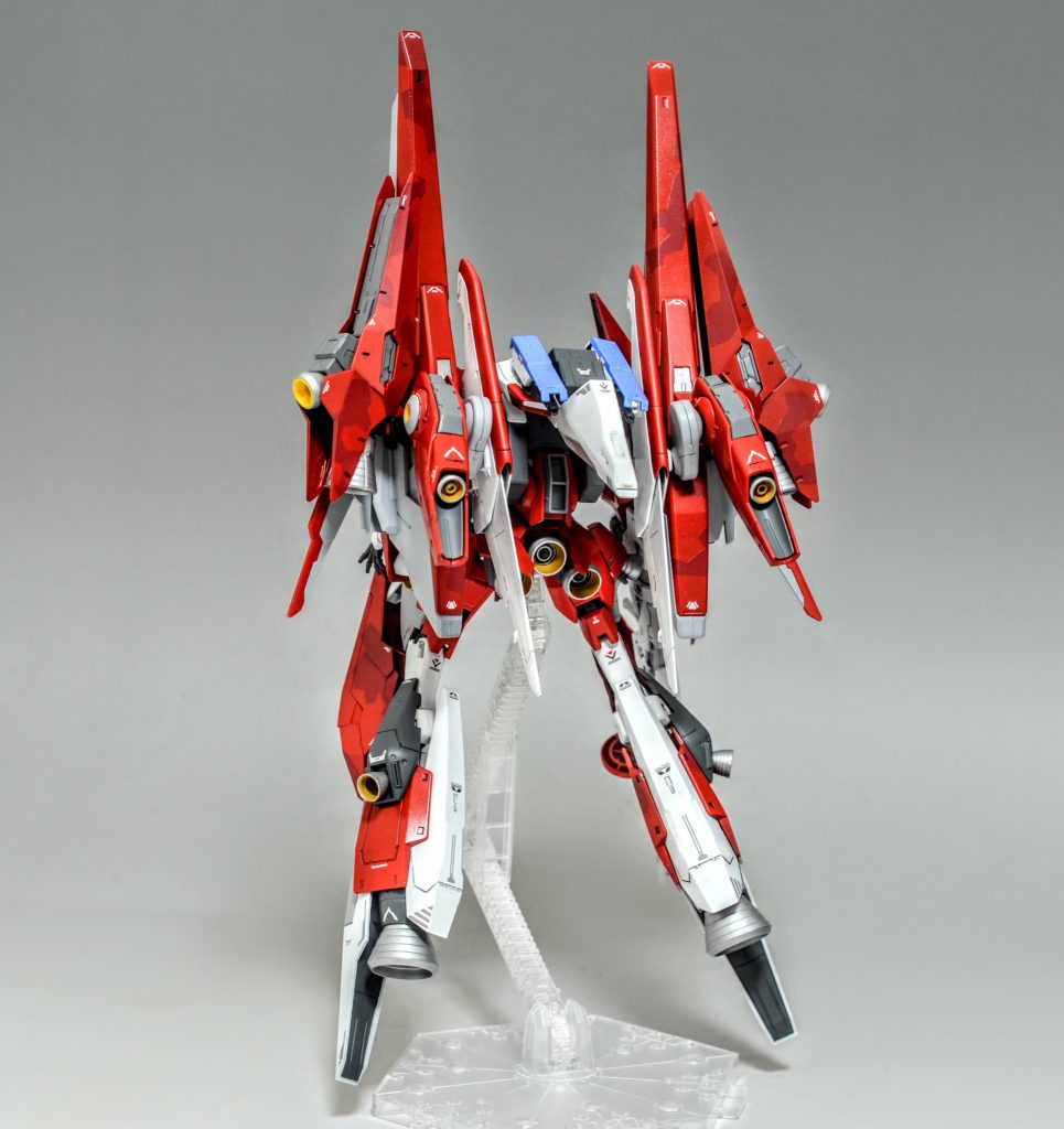 手足を通常のMSサイズに調整したルブリスソーンプラスに追加装備を施した高速戦闘特化型です。https://gumpla.jp/hg/1400815