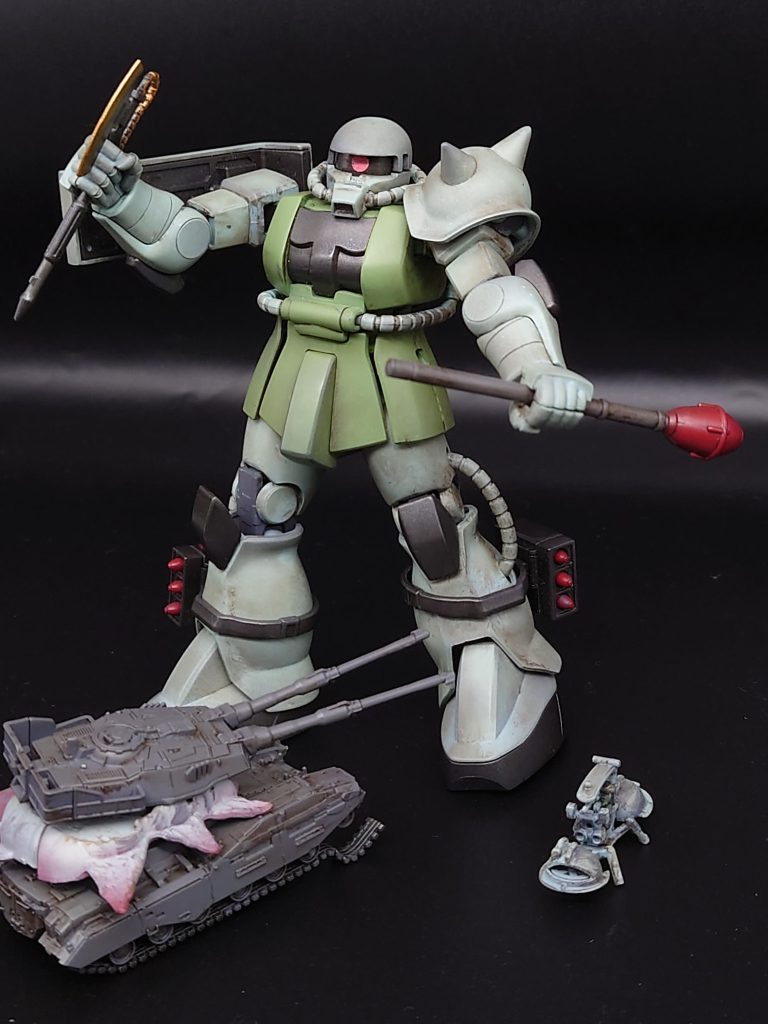 ジオンのワッパや連邦軍の61式戦車なんかが付属していて、なかなかお得なキットですね！