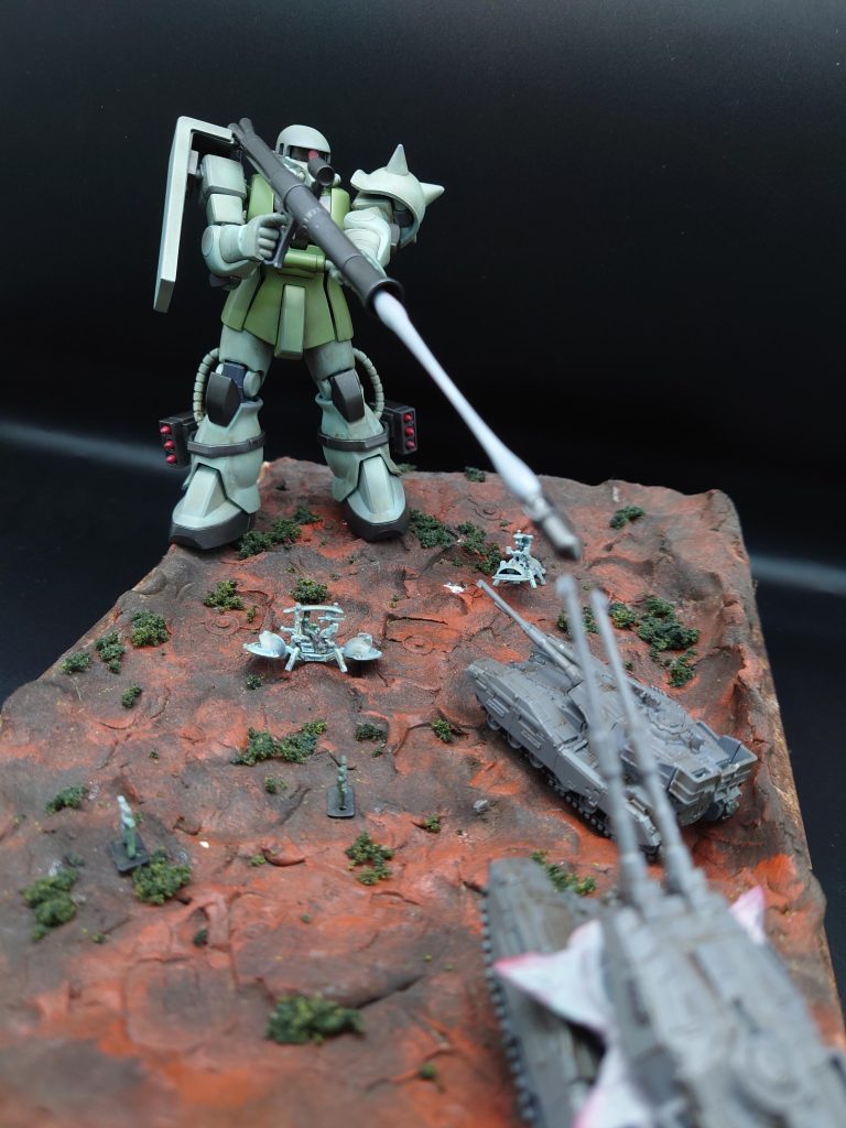 64作目 HGUC 1/144 MS-06ザク地上戦セット–8枚目/制作者：@kjyun_choroq