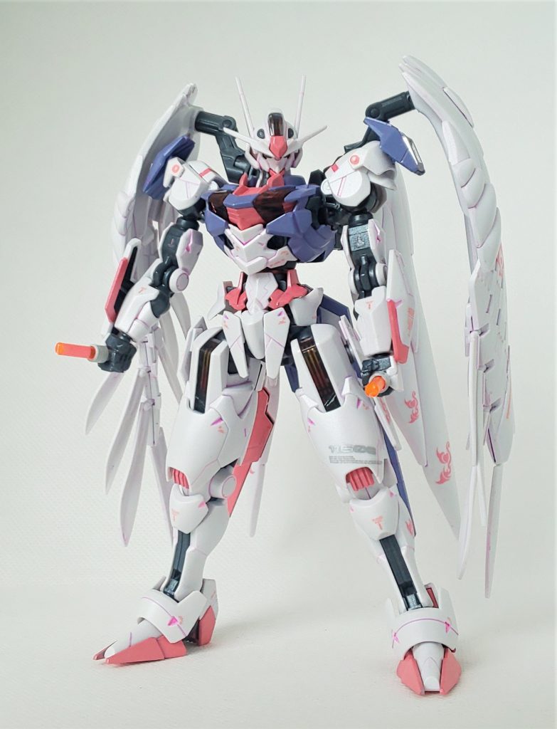 武装はありません。応援用ですので。プラ材・Hアイズのランナーで作った、ペンライト型の極低出力ビームフラッグを装備します！ｗ