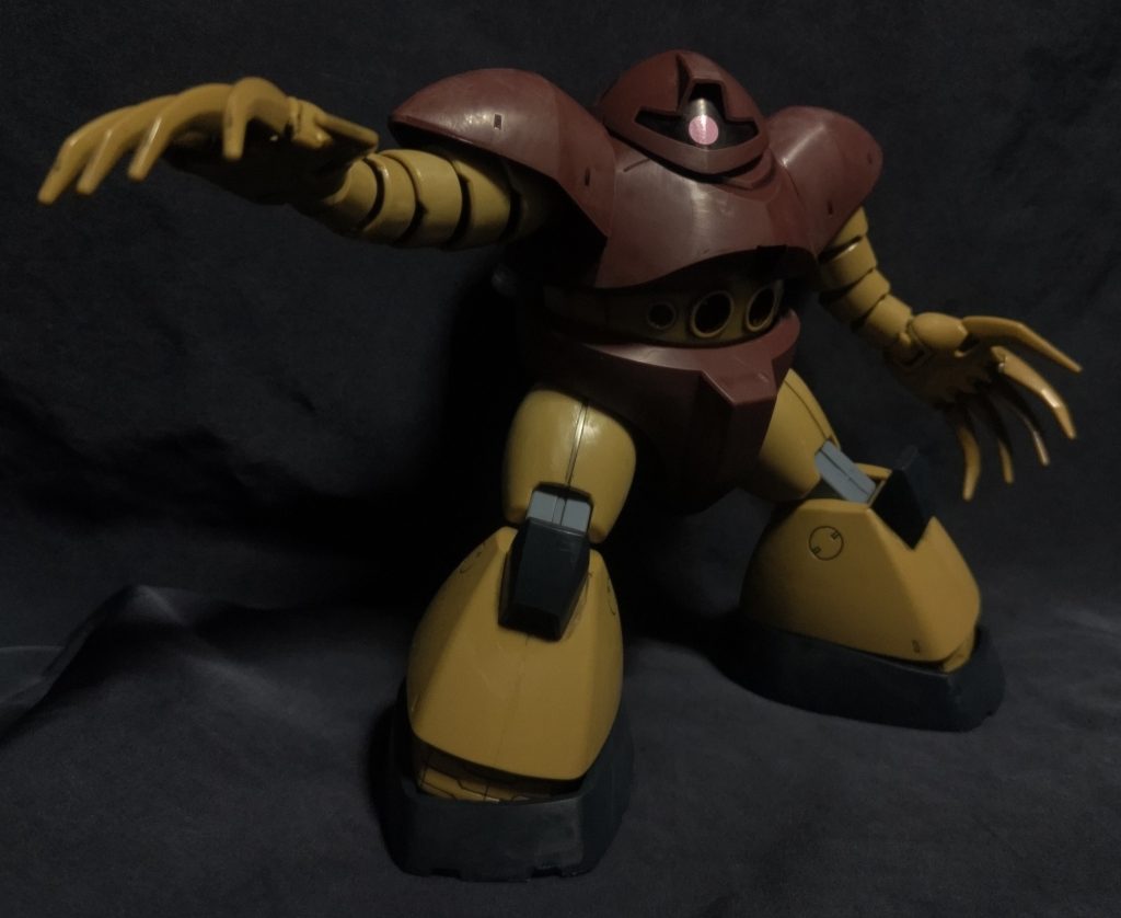 アイアンネイルを構えて。お目汚し失礼しました。