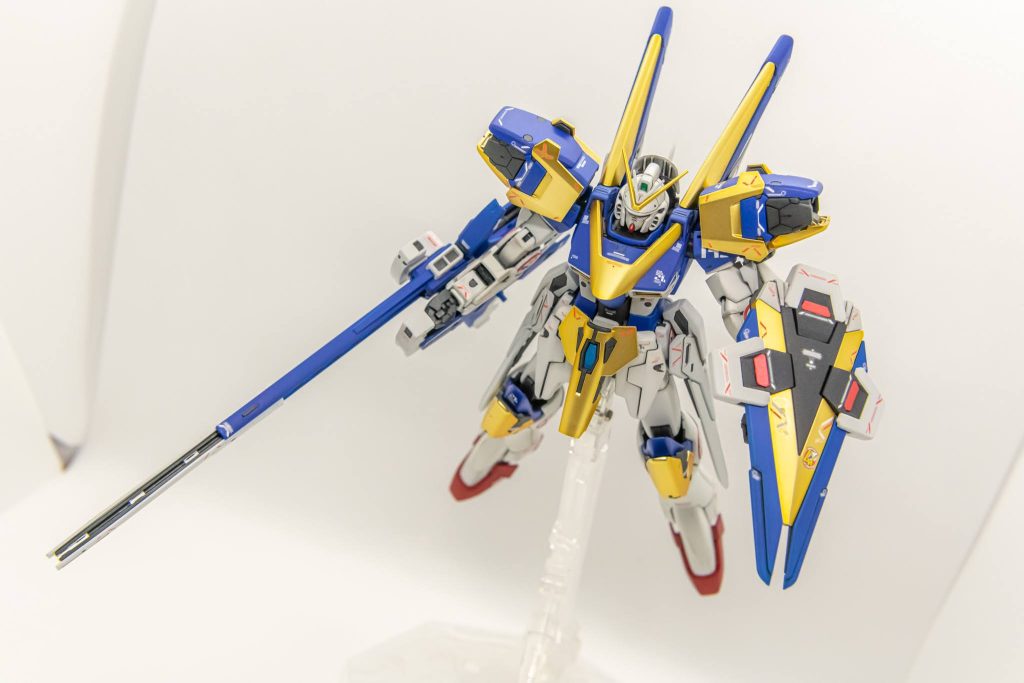 V2アサルトガンダム増加装甲好きにはたまらないんですよアサルトパーツ!全部金じゃないあたりも個人的には好きです!ヴェスバーは塗装ハゲが怖くて展開出来ませんでした・・!