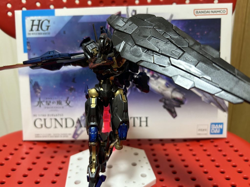 このポージングも結構好み。箱絵みたくしようと思ったら何かしっくり来ずこの形に、怪我の功名……なのか……?