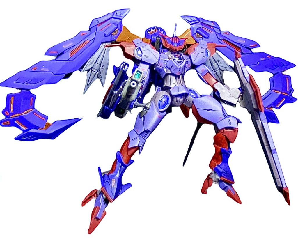 トリケロスとビームライフルはうまい具合にハマったので接着剤でサッと接着するだけで形になりました。