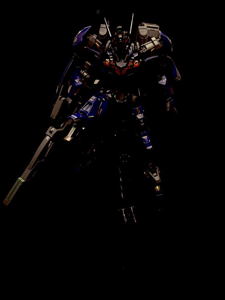 粗が誤魔化せてる暗めな写真が好きです( ᐛ )