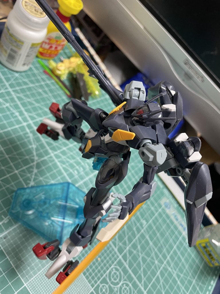 抜かなくても抜けます!でっかい銃でビット持ちだったのでプロヴィデンスのスタイルから着想を得てます。ワタシプロヴィデンス好キナノデ!