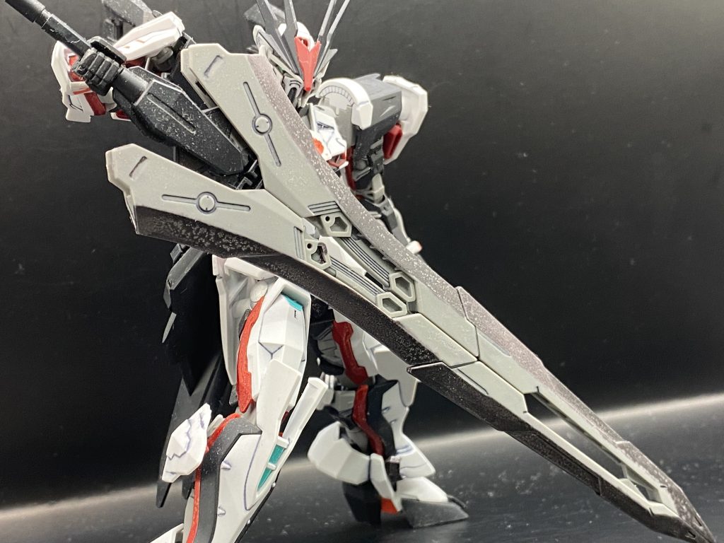 ロードロングソードは通常はこんな感じの大剣。この剣だけでも相当遊べます！