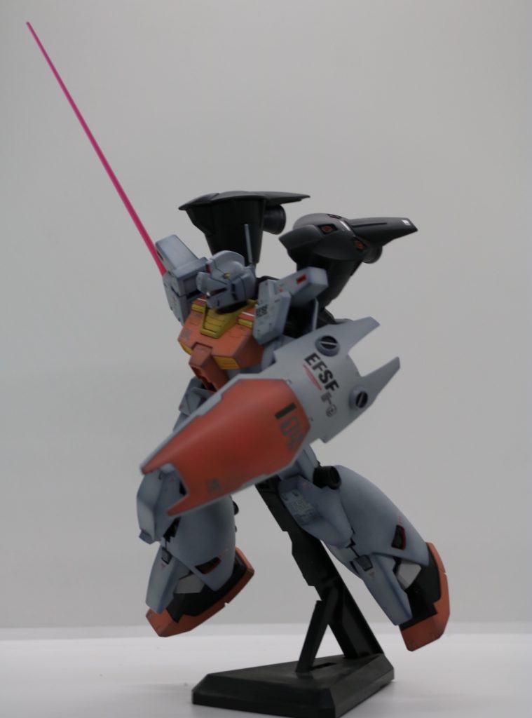 Gジェネでは、ビームライフルと、ビームサーベルのみという貧弱な武装でしたが、愛で育てあげて、戦艦を一撃で落とせるようにした思い出!