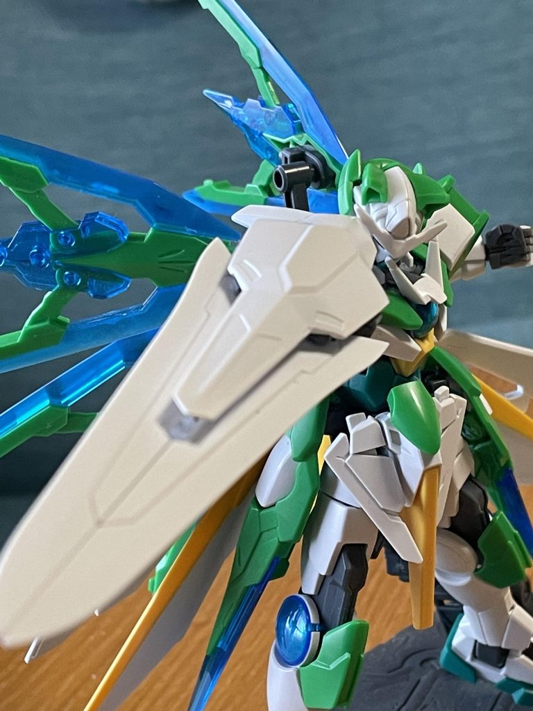 ガンダムティターニア–5枚目/制作者：Salieri