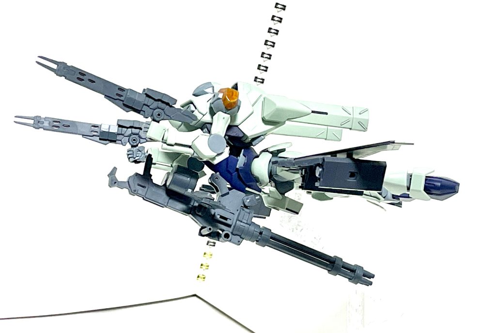 ザウォート・フェザー  大気圏内空対空戦仕様可変MS–5枚目/制作者:リンドウセイ/Jade_Knight