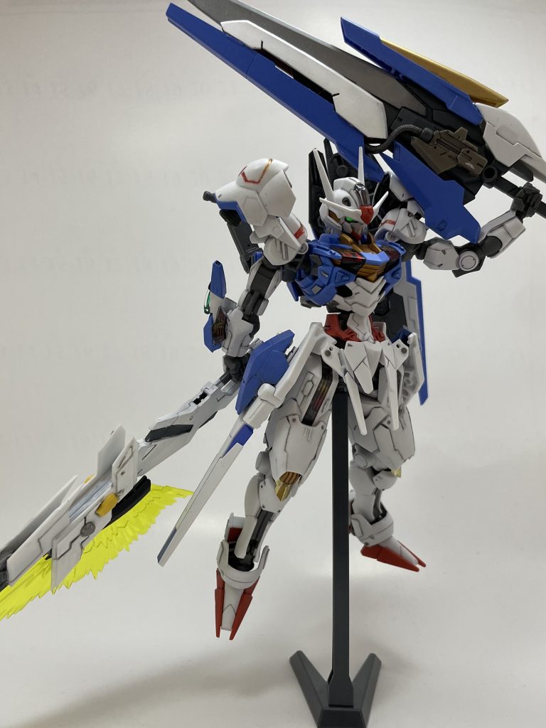 大剣のロマン装備を作ろうと思い始めたのですが色々追加してゴツい感じになったのも満足してます