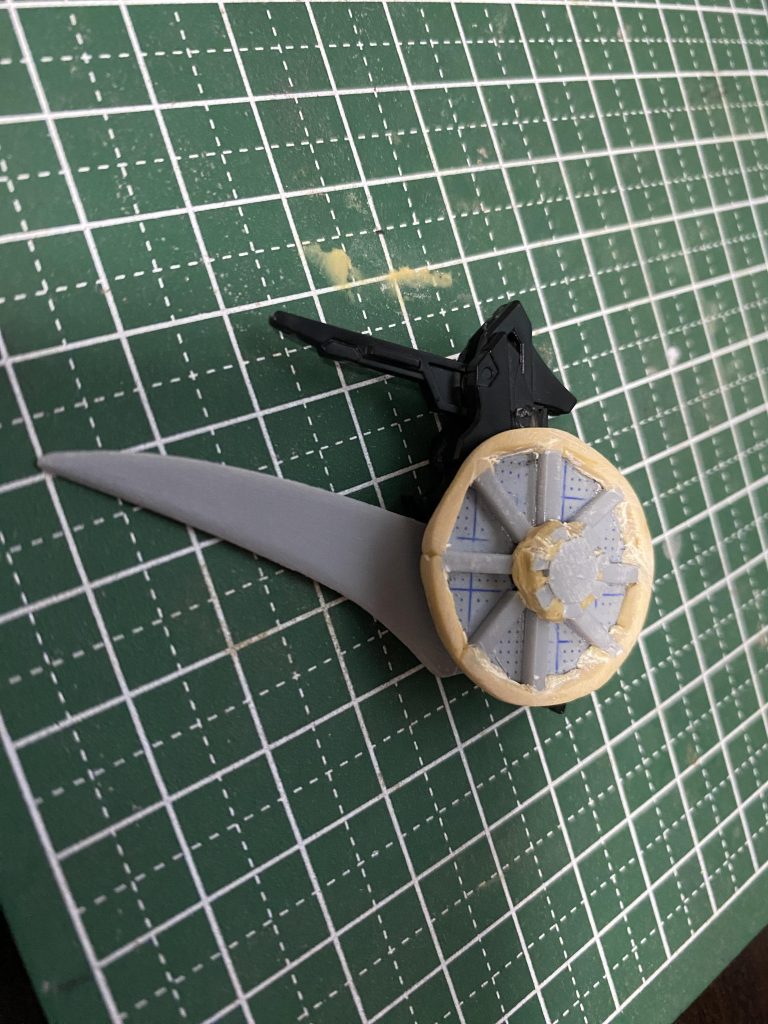 ギアダリンガーはパテとプラ板でできてますw