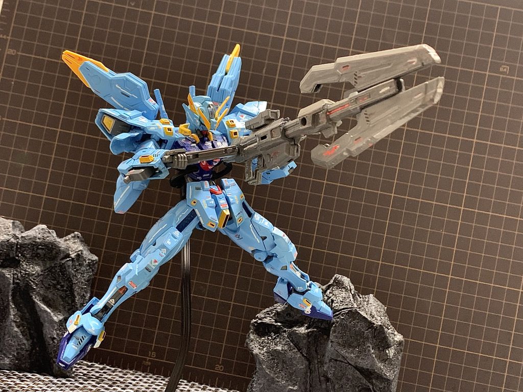 必殺のブラックホールパーメットキャノンブラックホールが発生するほどの超威力のキャノンが必殺武器。これを食らったものは異次元におくられ、帰ってくることはできないという。この機体は新たな持ち主が鹵獲することとなる。ブラックホールパーメットを排除、ムゲンパーメットスコアなるものを搭載し…。それはまた次のお話…。