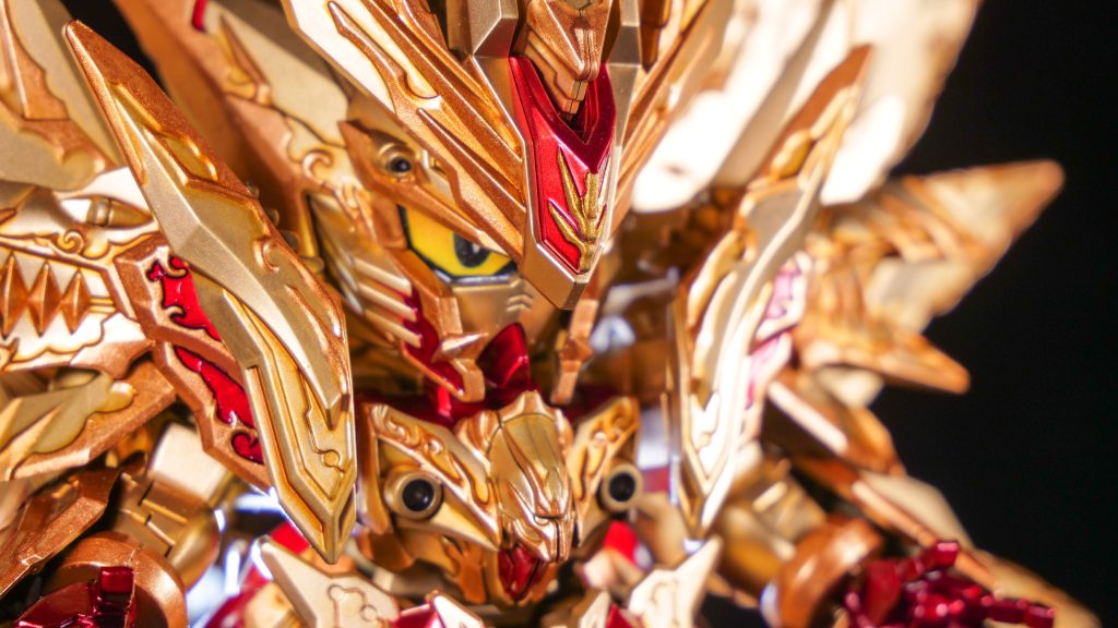 瞳は安定の自作シール。グラデは欠かせません!