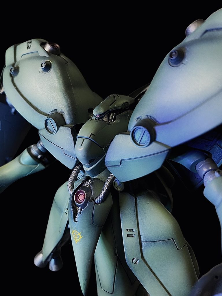 1/550という事で、スケール感がなくなると思ったんで新規のスジボリなどは施してません。ちなみに隠し腕があったはずですが…紛失‼️