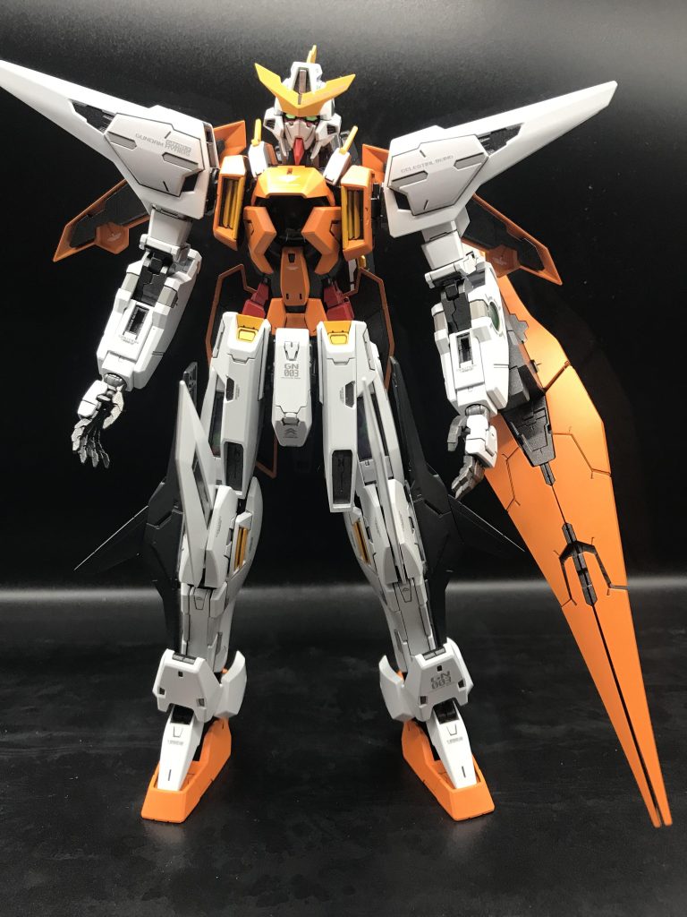 ホワイトは3色に塗り分けたはずなのに写真だとあまり分からないもんだ😅