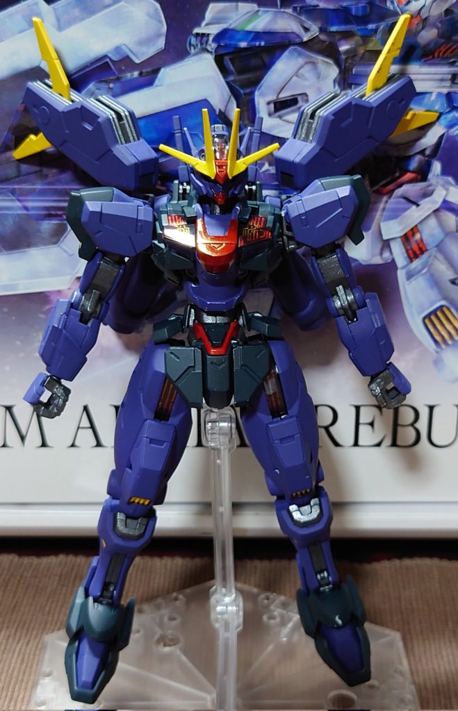 水性のファレホ使用なので、塗膜が弱くて組み立て時に塗装剥げが…。ファレホだとティターンズブルーに相当するのは何色になるんですかね～？塗料を買った時はこの色だと思ったんですけどね。