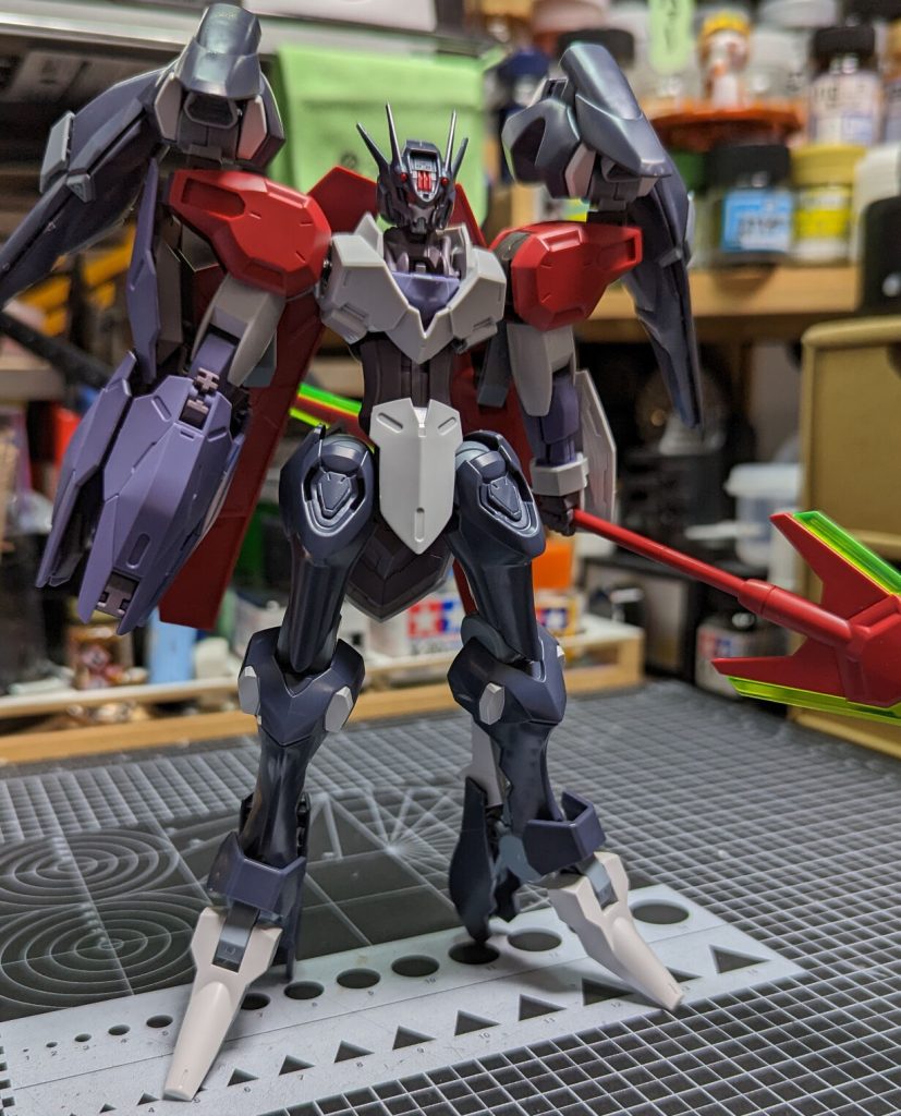 この作品では、ミキシングにあたっての切削·接着などの加工は一切してないんです。既存の接続構造を活かして作りました！