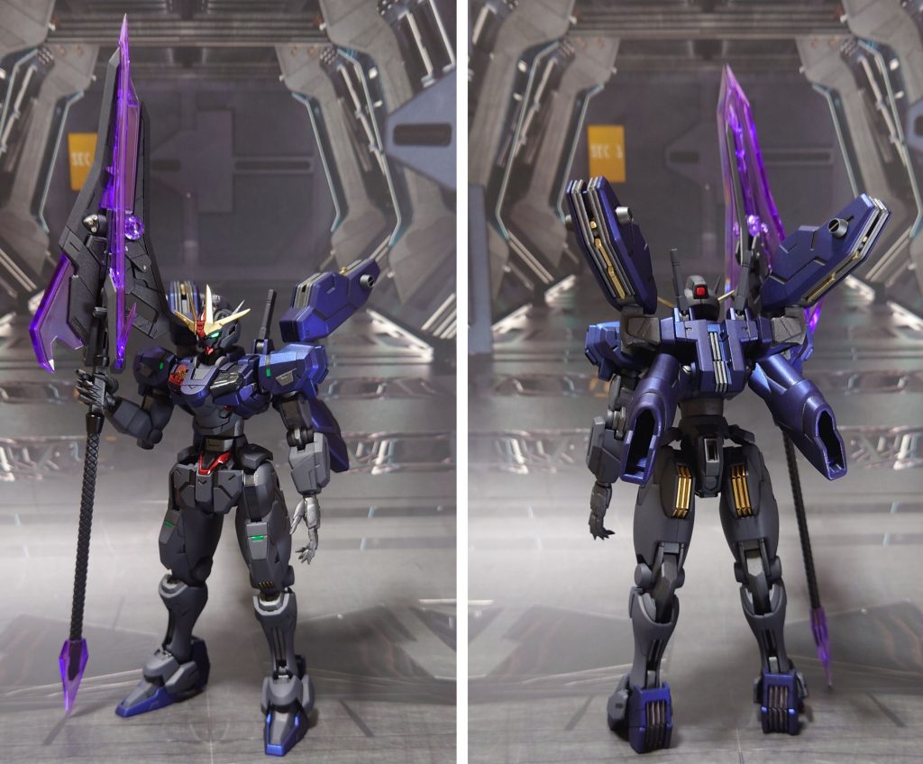 ガンダムキャリバン(改修型)、ビット無しの前後ろ。肉抜き穴埋めとできる範囲での合わせ目消し、ヒケ対処、金属パーツ貼り付けでディティールアップ工作。腰を2mm延長、カラーパターンをエアリアル(改修型)とは少し変えて、好みのバランスに調整。メイン武器は付属のビームライフルに加え、引き続きの他社製品の槍を使用します。