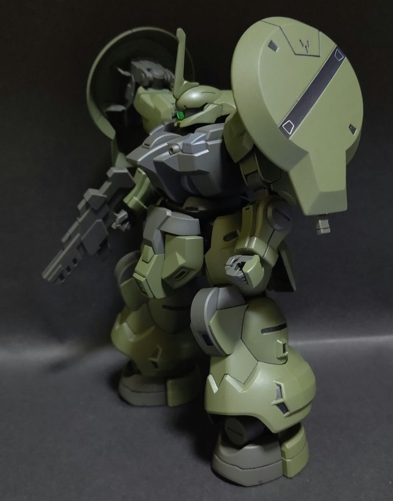 ちょい横から。