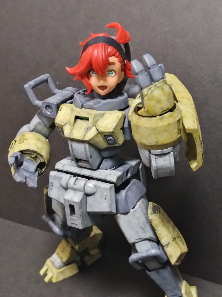 ということで、まずは「かかって来なさい」の図。デミトレって何気に格好いいかも。