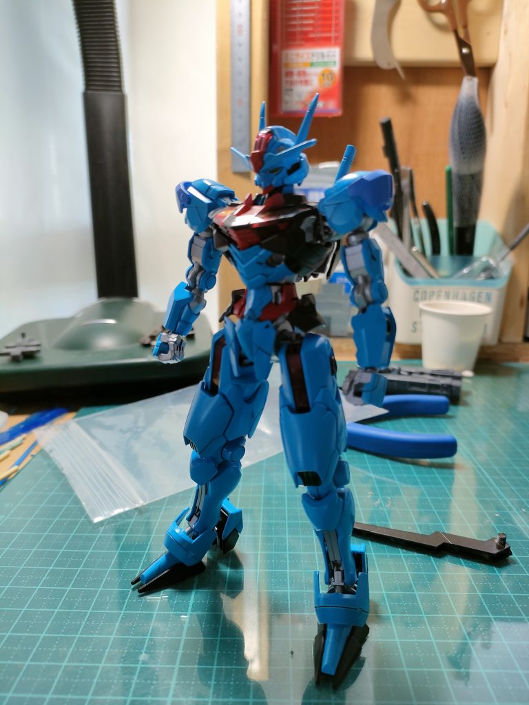 背面の装備を外した状態です。写真の撮り方がざるかったです。ごめんなさい(_ _;)