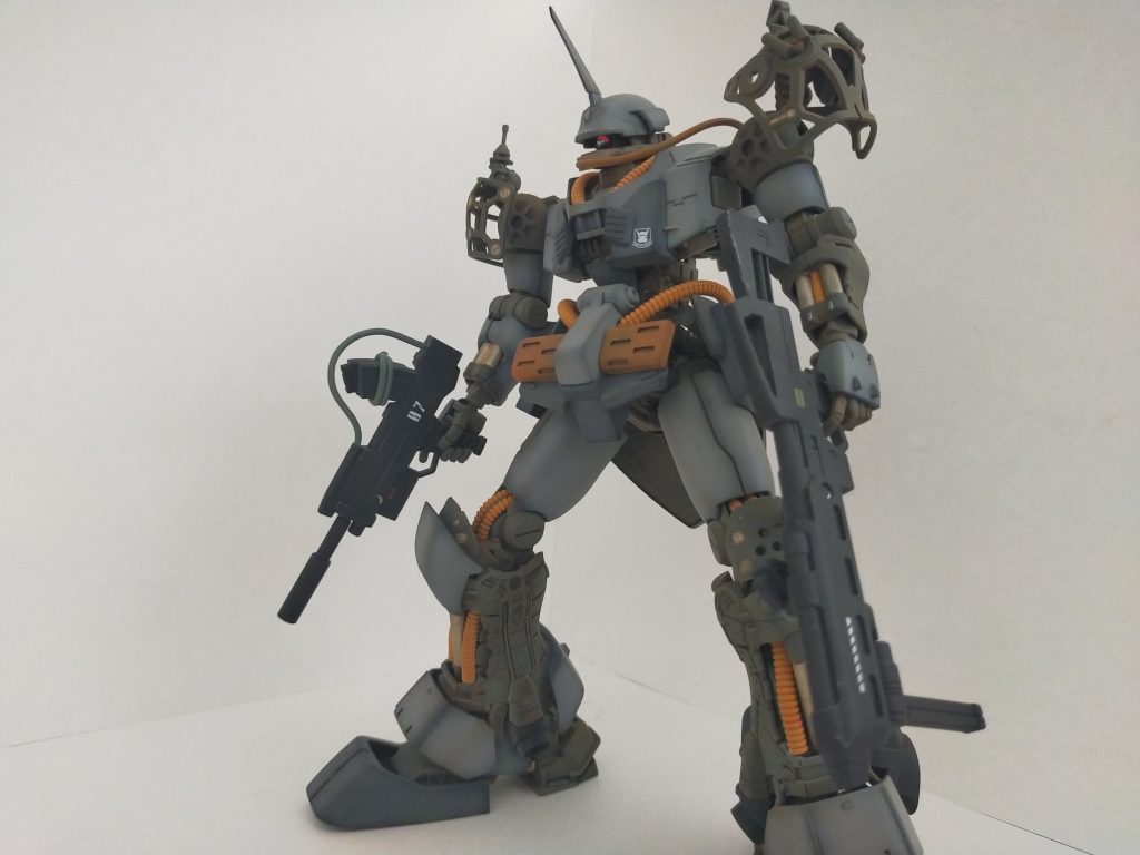 武器にも少し拘りとして、現代風の印象になるような感じに改造しました。