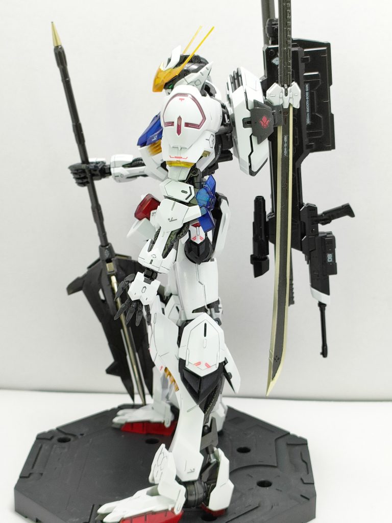 サイドショット!!剣とメイスはガンマカホワイトゴールドで部分塗装しています🤓✨