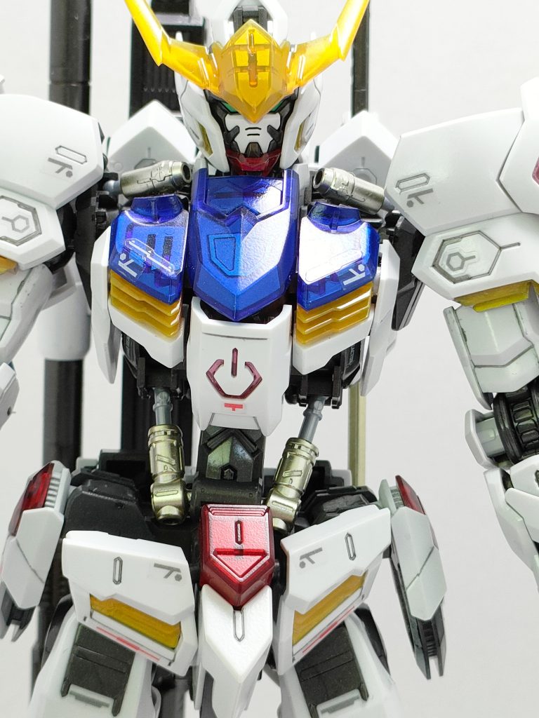 クリアパーツの透け感無くすと重厚感増して良きです!!