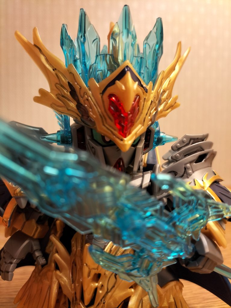 ナイトワールドを治める若き騎士王との事ですので見た目豪華仕様にになってますね(≧▽≦)