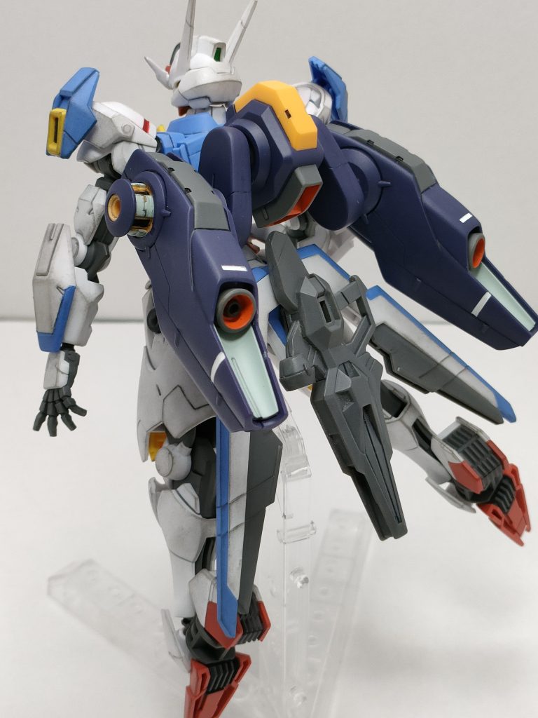 バーニアのオレンジ部分は家にあった息子の絵の具のオレンジを使用wフライトユニットは６割、平手目的で買いましたな🤓✨一応フライトユニットも合わせ目消しやりました😀✨