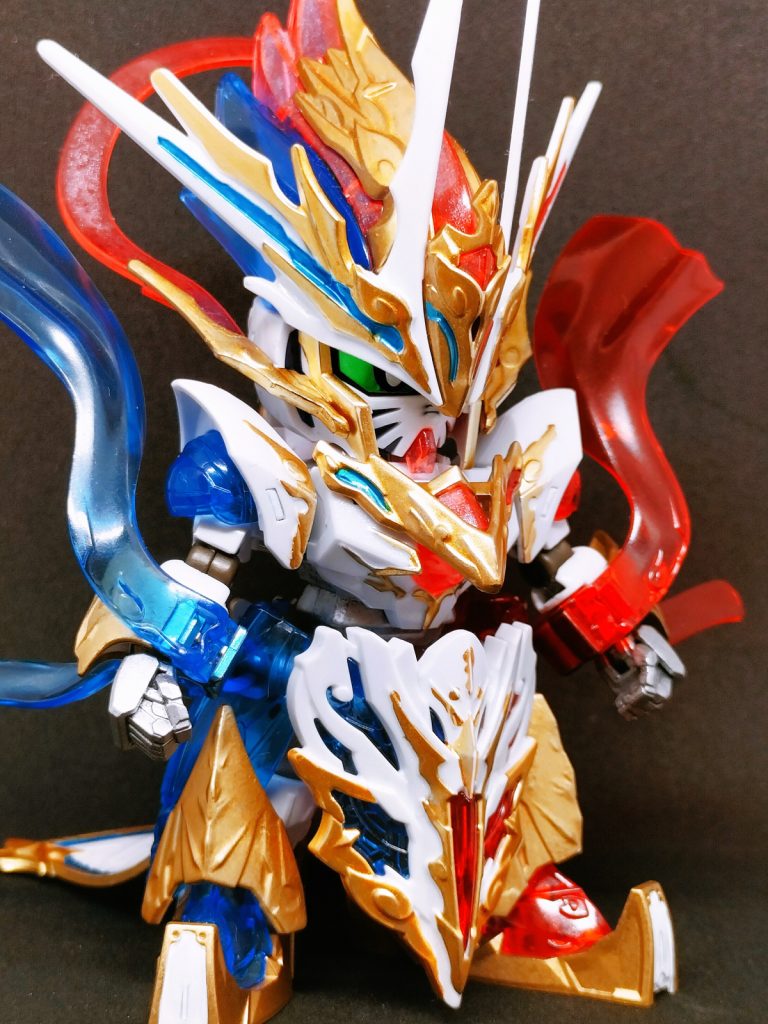 沙悟浄がくれたあのまなざし烈光頑駄無だったりフレイザードだったり青赤の半身はカッコイイものです。