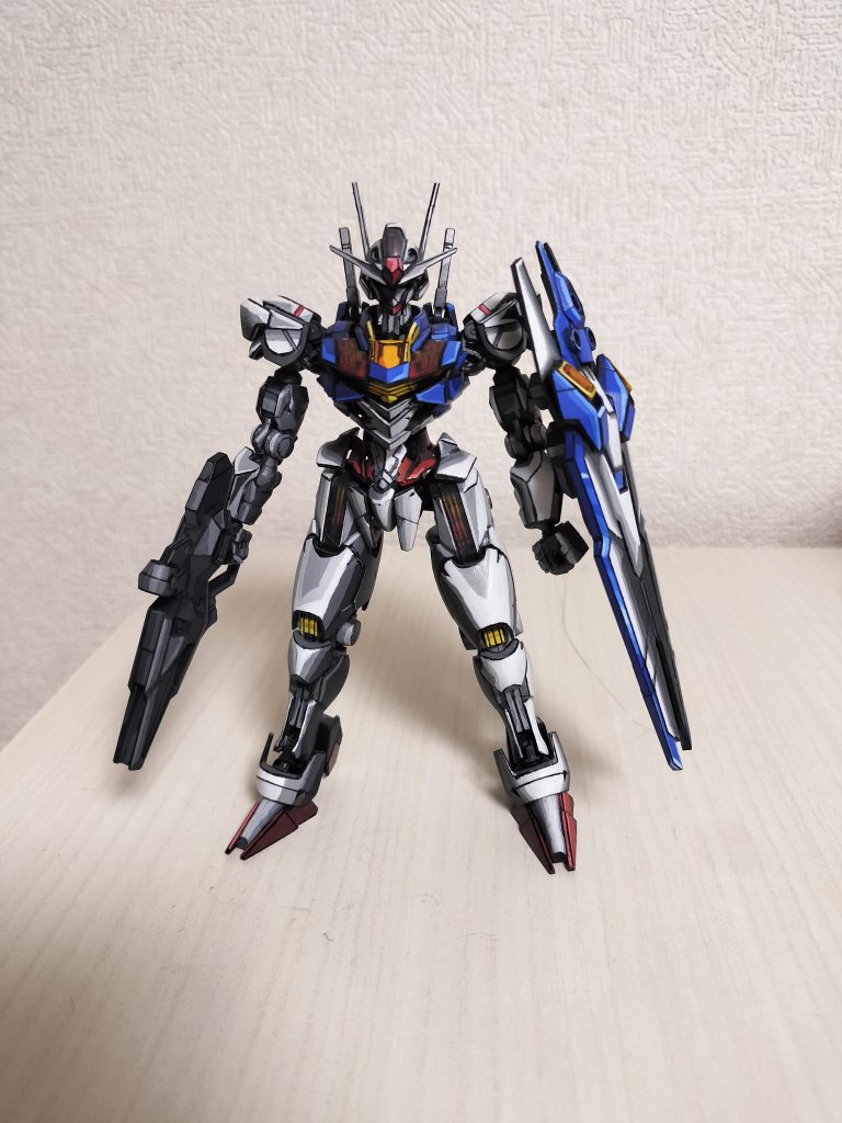 筆とかで色々塗って完成