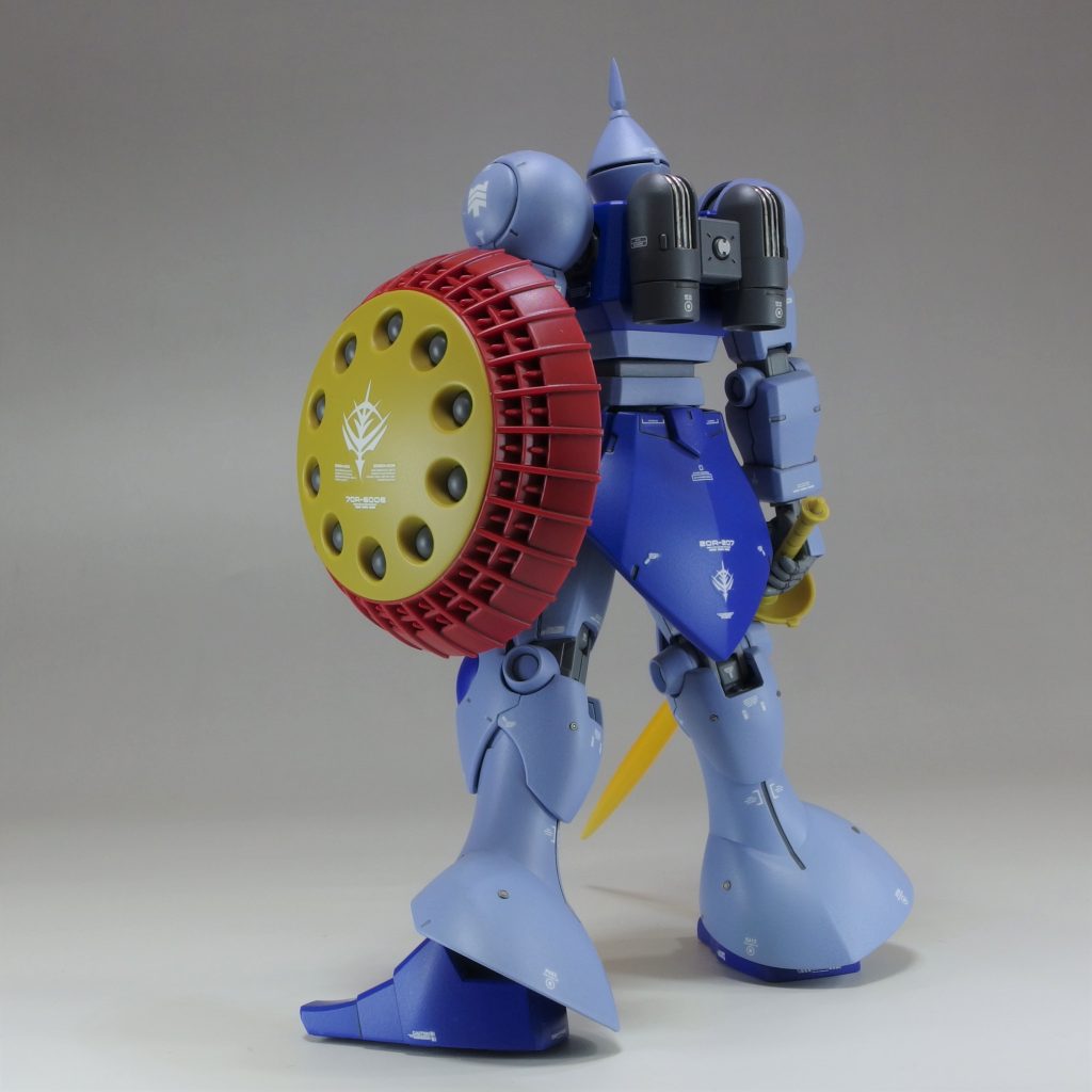 リアスカートの形状も良好です。