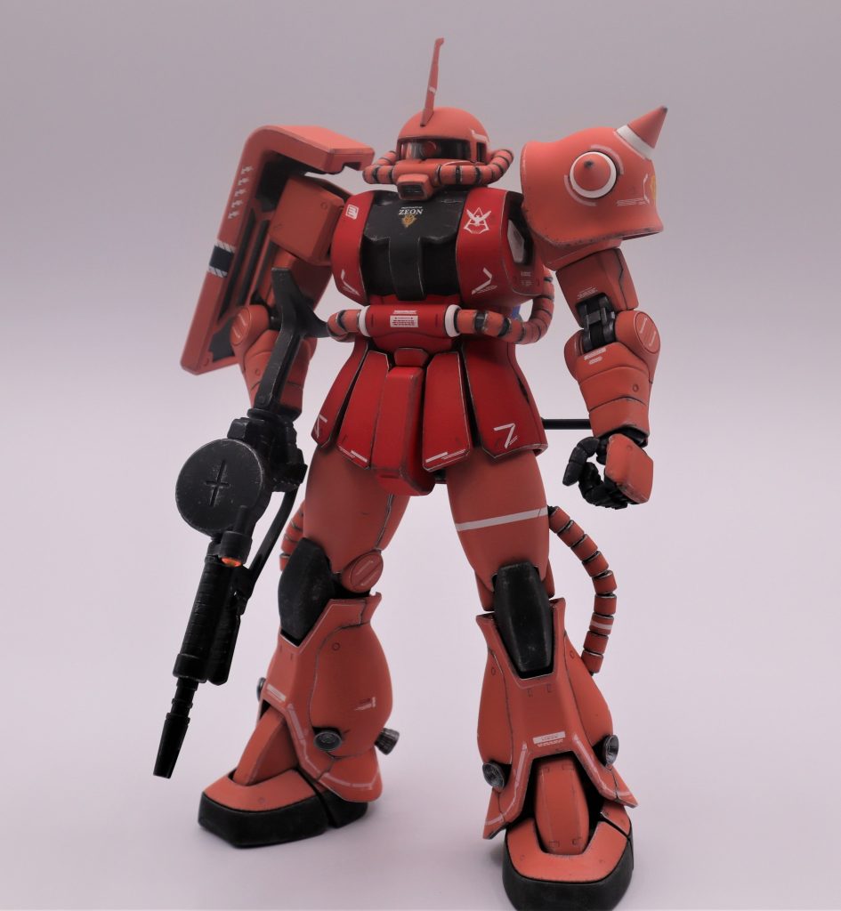 ミリタリーっぽく仕上げたかったので、ウェザリングを細かめに行い、ダメージ表現ではなく使用感を出すことを心がけました😄