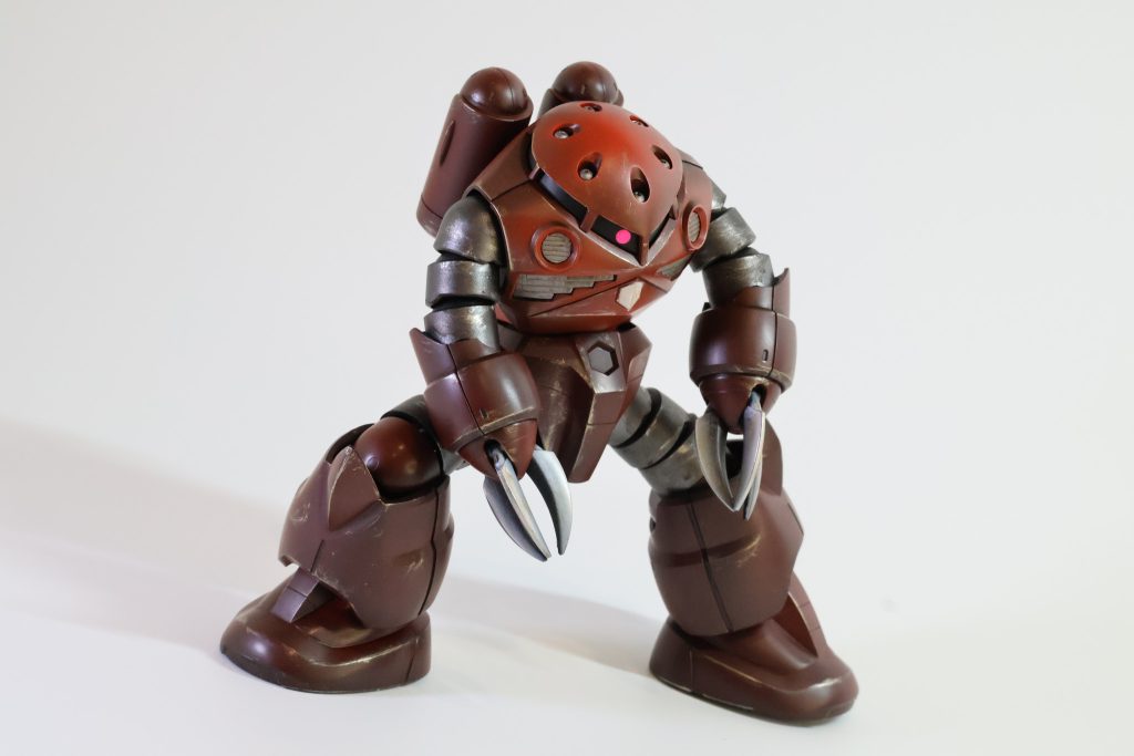 汚しました。水中用モビルスーツとエヴァンゲリオンは猫背にしたほうがカッコイイ。