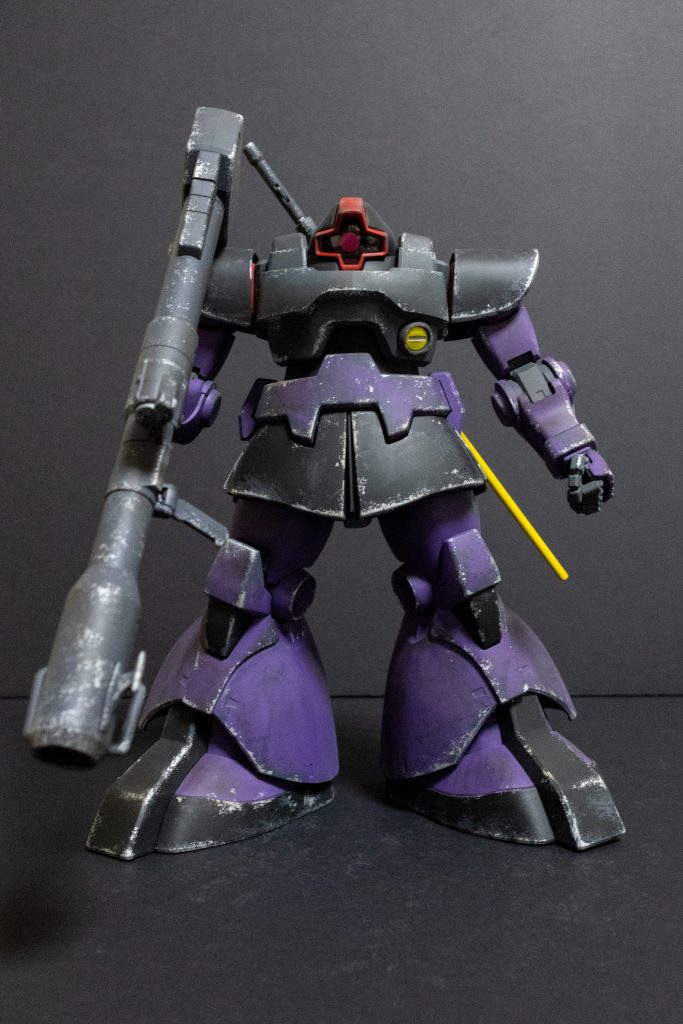 ジャイアントバズを構えて。デカい武器ってワクワクしますよね。