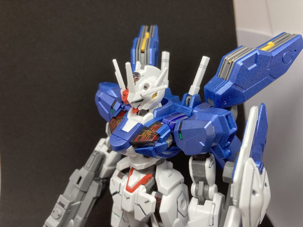 今回メタリックのパープル塗料をエアブラシで塗ってみたのですが、肉眼で見ると結構キラキラしてて綺麗なのですが、写真にしたらまだらであまり綺麗に見えない罠 ｡ﾟ(ﾟ∩´﹏`∩ﾟ)ﾟ｡ エアブラシ・スプレー系の塗料が久しぶりなのもあって塗りムラがになっているのもあるのですがこんなに写真と目で差が出るかとびっくりしましたね(´･ω･`)